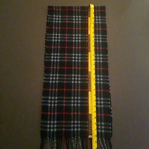 Unisex Burberry 100% Check Cashmere Scarf - Picture 10 of 12